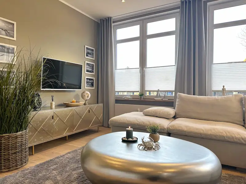 Ferienwohnung Inselrose Juist – Private Sauna mit Holzverkleidung und Liegefläche